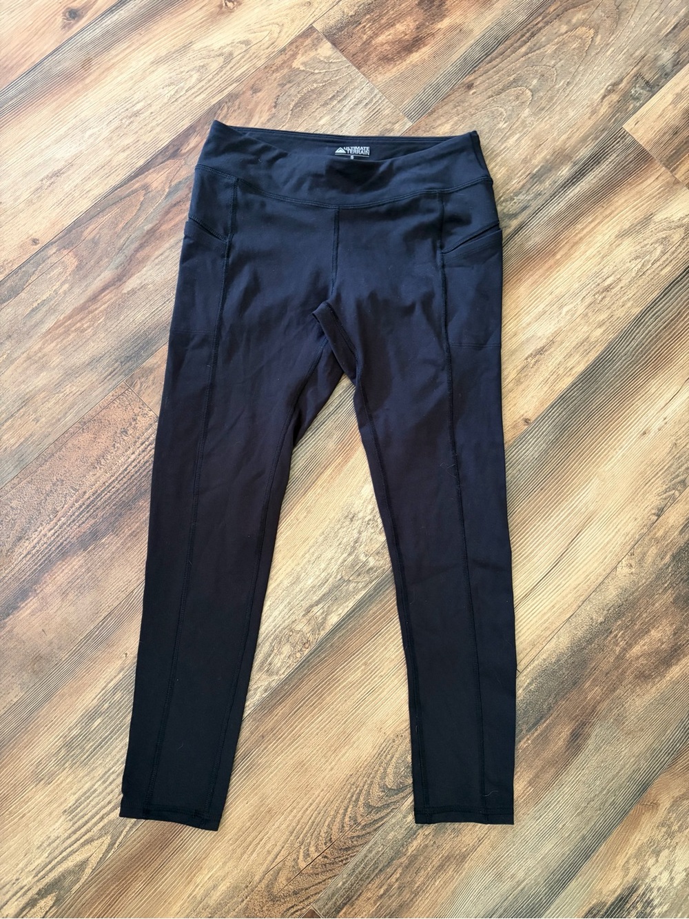 Black High-Rise Leggings with Side Seam Detail